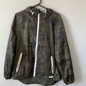 Camo wind breaker